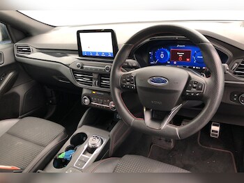 Used Ford Focus 2021 for sale - 76461014: Photo