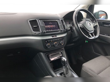 Used Volkswagen Sharan 2018 for sale - 77515025: Photo