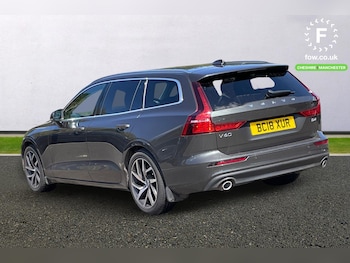 Used Volvo V60 2018 for sale - 79359800: Photo