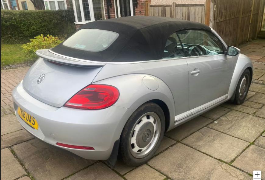 Used Volkswagen Beetle 2016 for sale - 77654227: Photo 2