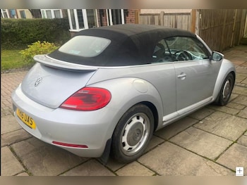 Used Volkswagen Beetle 2016 for sale - 77654227: Photo