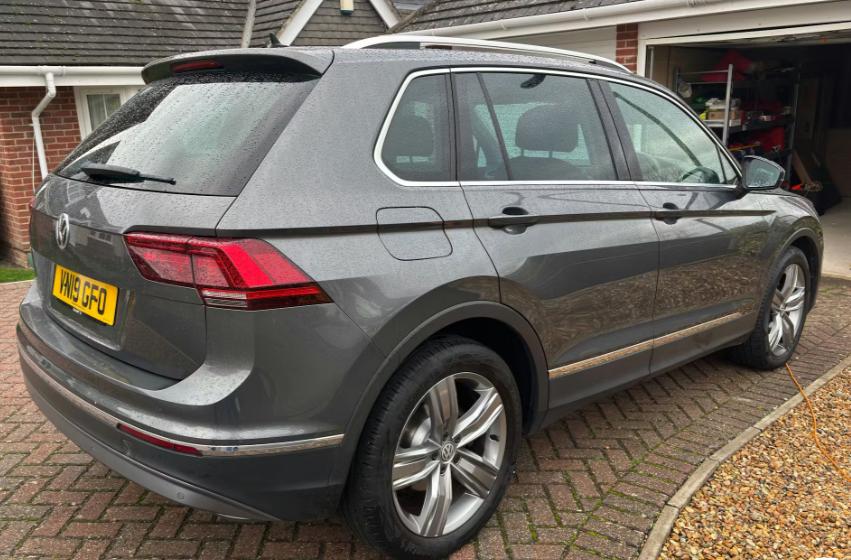 Used Volkswagen Tiguan 2019 for sale - 76836238: Photo 2
