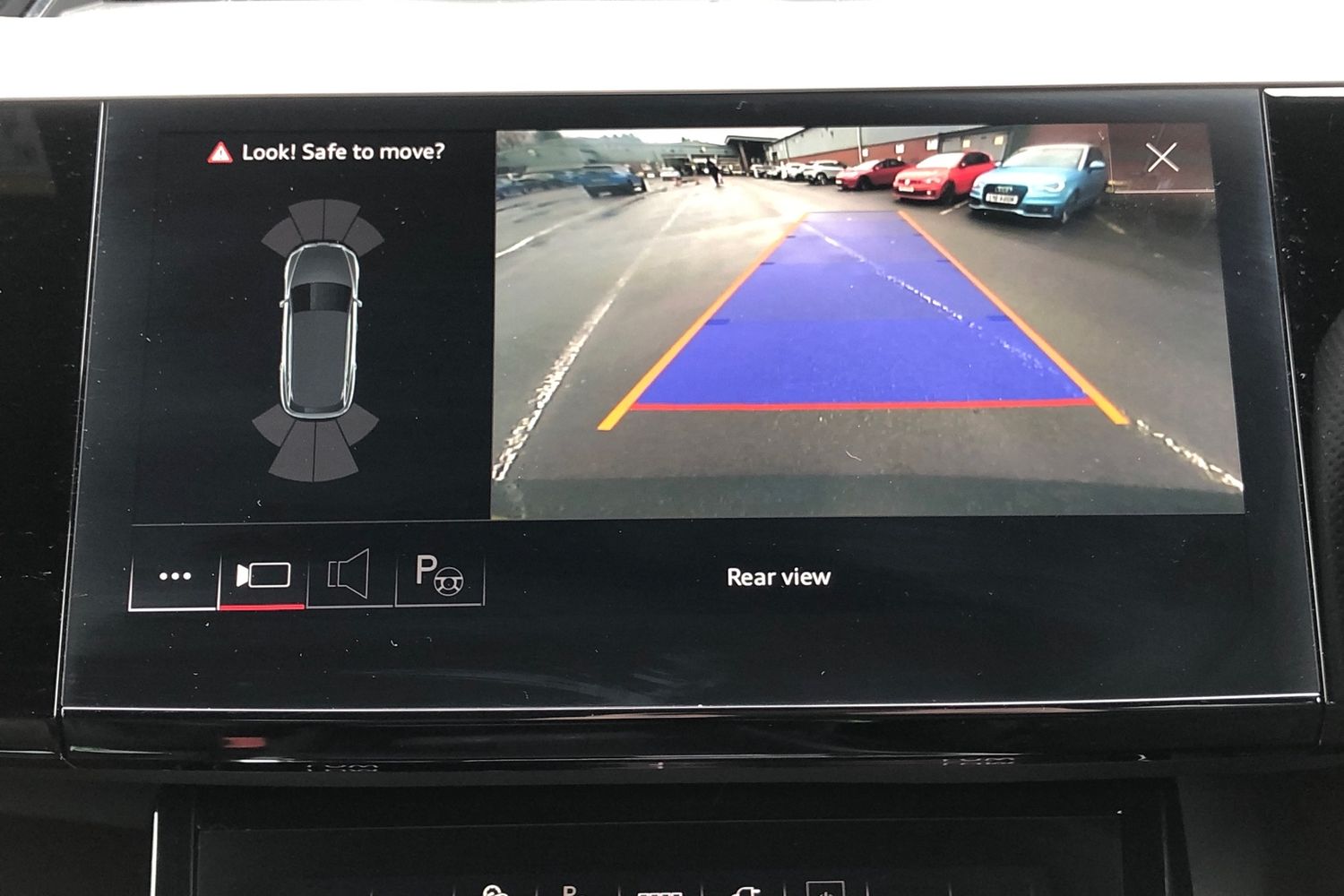 Used Audi Q8 2023 for sale - 77577773: Photo 15