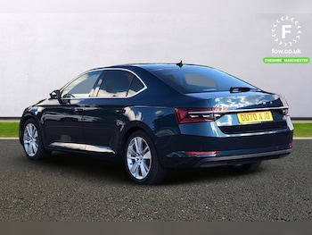 Used Skoda Superb 2020 for sale - 76036884: Photo 2