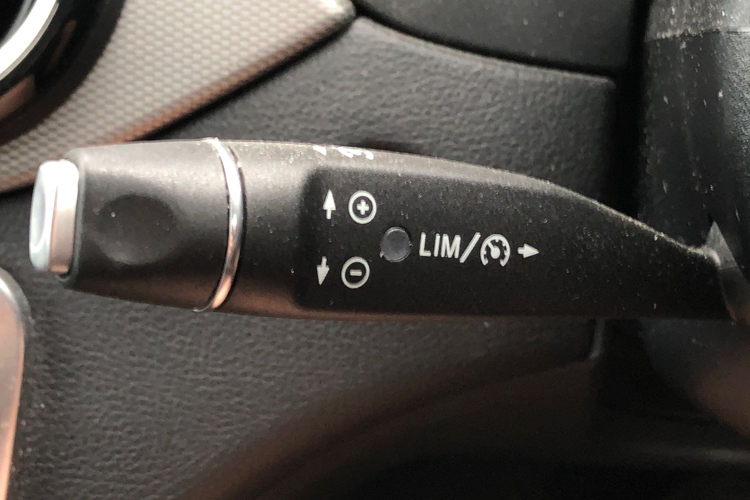 Used Mercedes-Benz GLA 2017 for sale - 76922879: Photo 5