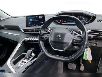 Used Peugeot 5008 2018 for sale - 77407520: Photo