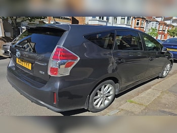 Used Toyota Prius+ 2016 for sale - 78566450: Photo