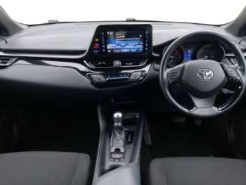Used Toyota C-HR 2017 for sale - 74138117: Photo