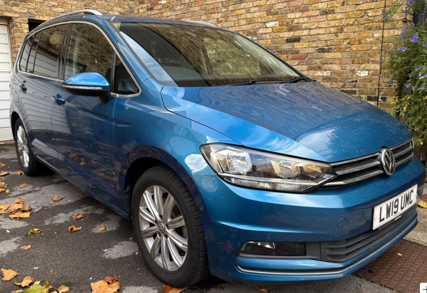 Used Volkswagen Touran 2019 for sale - 76541054: Photo 1