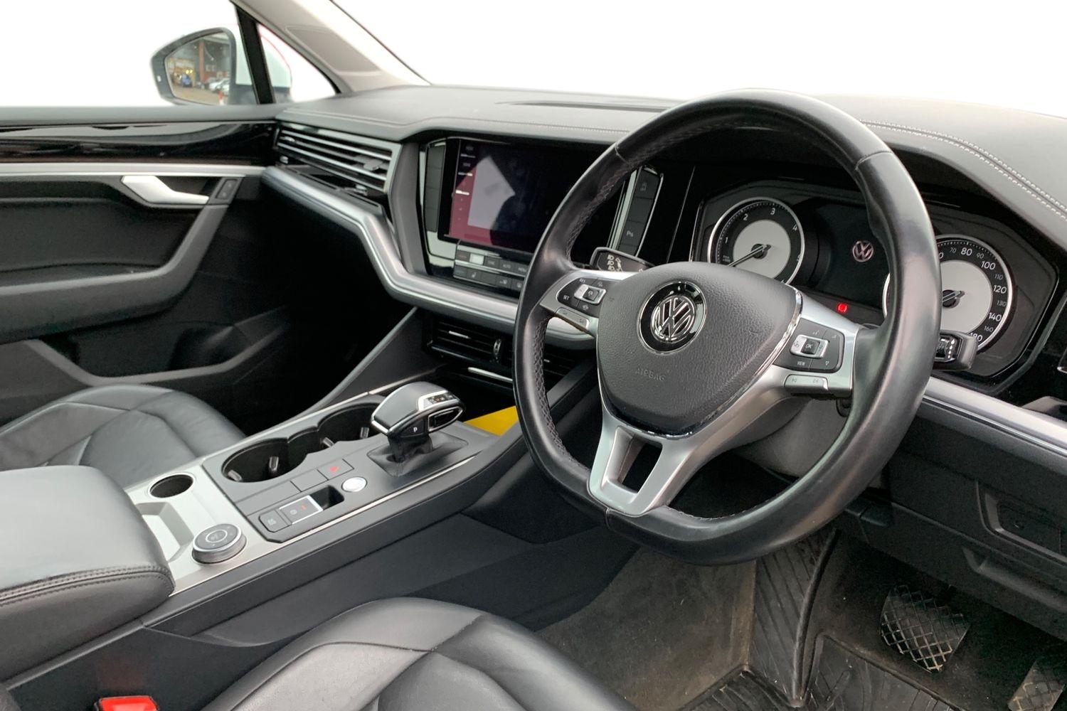 Used Volkswagen Touareg 2019 for sale - 77661500: Photo 3