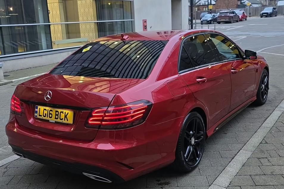 Used Mercedes-Benz E Class 2016 for sale - 77463055: Photo 2