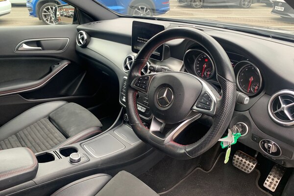 Used Mercedes-Benz GLA 2019 for sale - 76264142: Photo 3