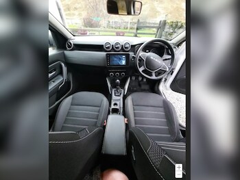 Used Dacia Duster 2023 for sale - 77963305: Photo