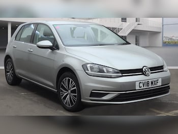 Used Volkswagen Golf 2018 for sale - 77540937: Photo