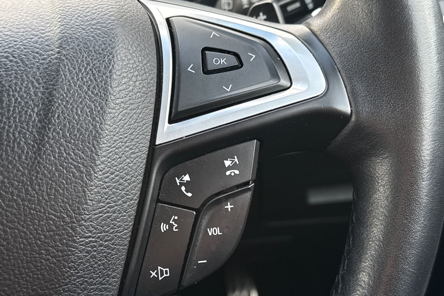 Used Ford Edge 2018 for sale - 77517112: Photo 13