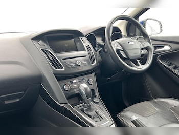 Used Ford Focus 2017 for sale - 78368336: Photo