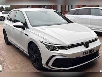 Volkswagen - Golf