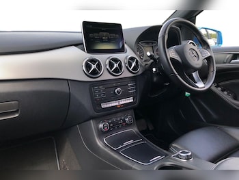 Used Mercedes-Benz B Class 2016 for sale - 78629111: Photo