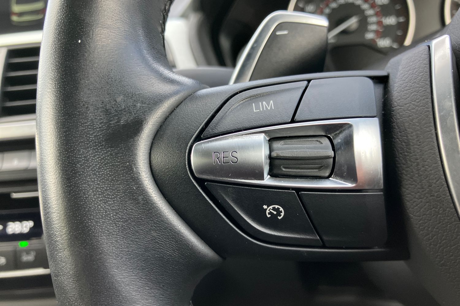 Used BMW 3 Series 2017 for sale - 77022701: Photo 13