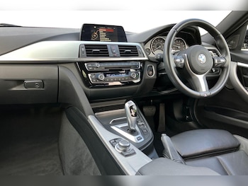 Used BMW 3 Series 2017 for sale - 77022701: Photo