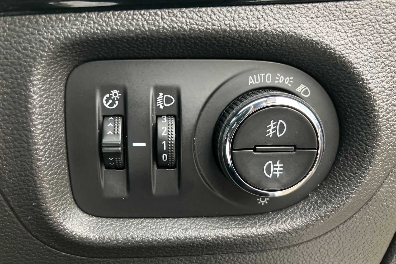 Used Vauxhall Astra 2018 for sale - 77661643: Photo 18