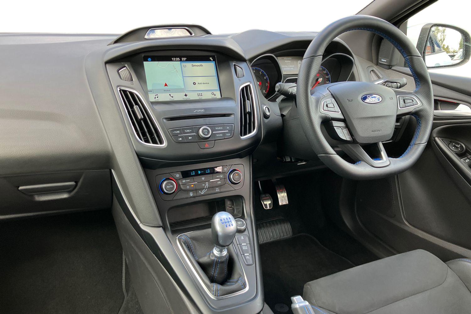 Used Ford Focus 2017 for sale - 76406057: Photo 4