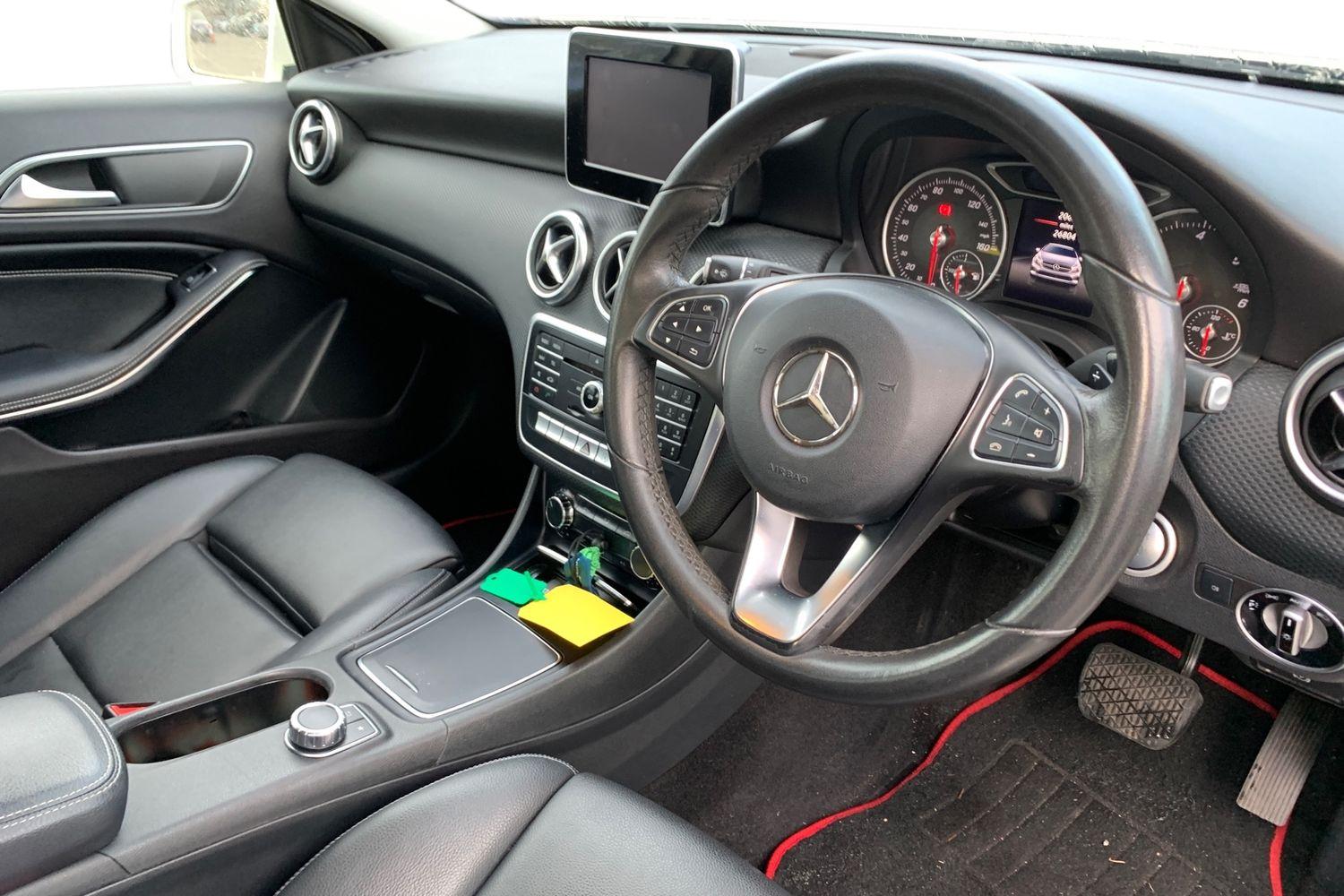 Used Mercedes-Benz A-Class 2017 for sale - 76774537: Photo 3