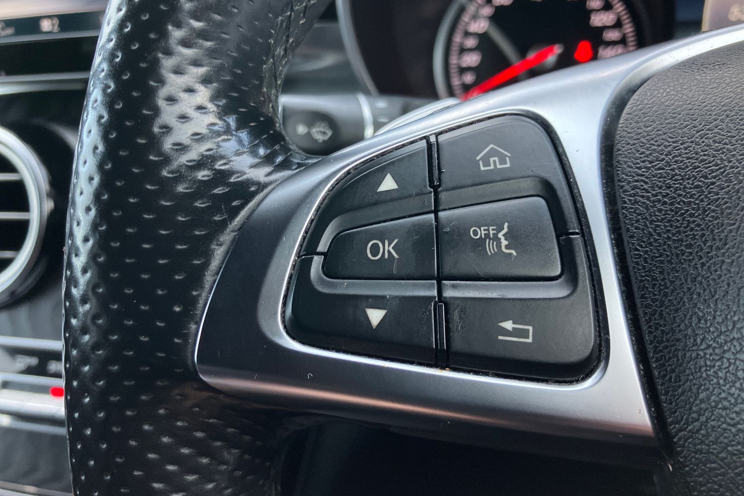 Used Mercedes-Benz GLC 2017 for sale - 77728740: Photo 15