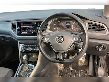 Used Volkswagen T-Roc 2021 for sale - 75850253: Photo
