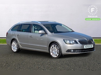 Used Skoda Superb 2015 for sale - 78352320: Photo