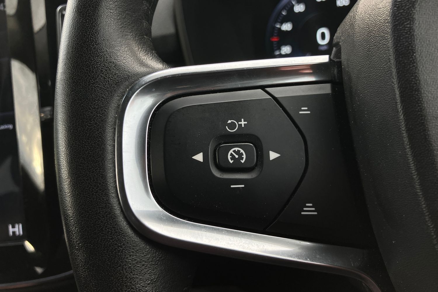 Used Volvo XC40 2019 for sale - 76323947: Photo 15