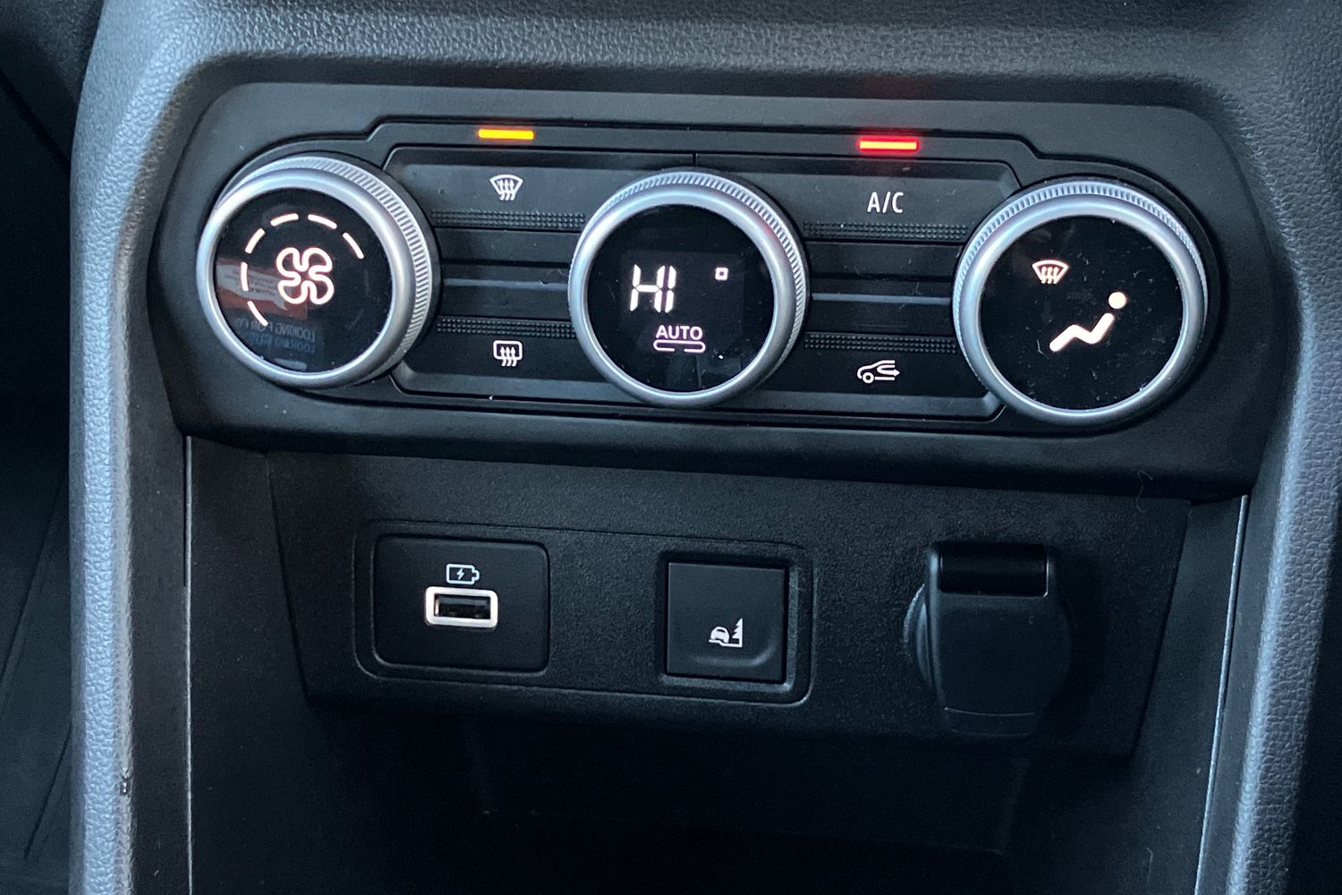 Used Dacia Sandero Stepway 2024 for sale - 76564831: Photo 11