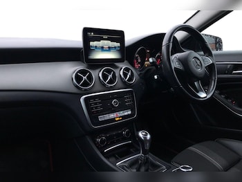 Used Mercedes-Benz GLA 2019 for sale - 77515043: Photo