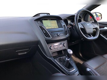 Used Ford Focus 2018 for sale - 78592352: Photo