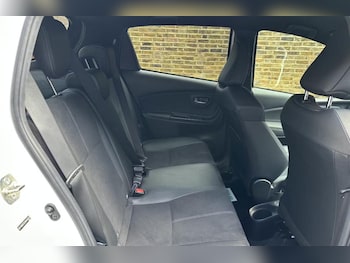 Used Toyota Yaris 2019 for sale - 78237662: Photo