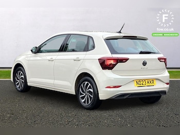 Used Volkswagen Polo 2023 for sale - 76692378: Photo