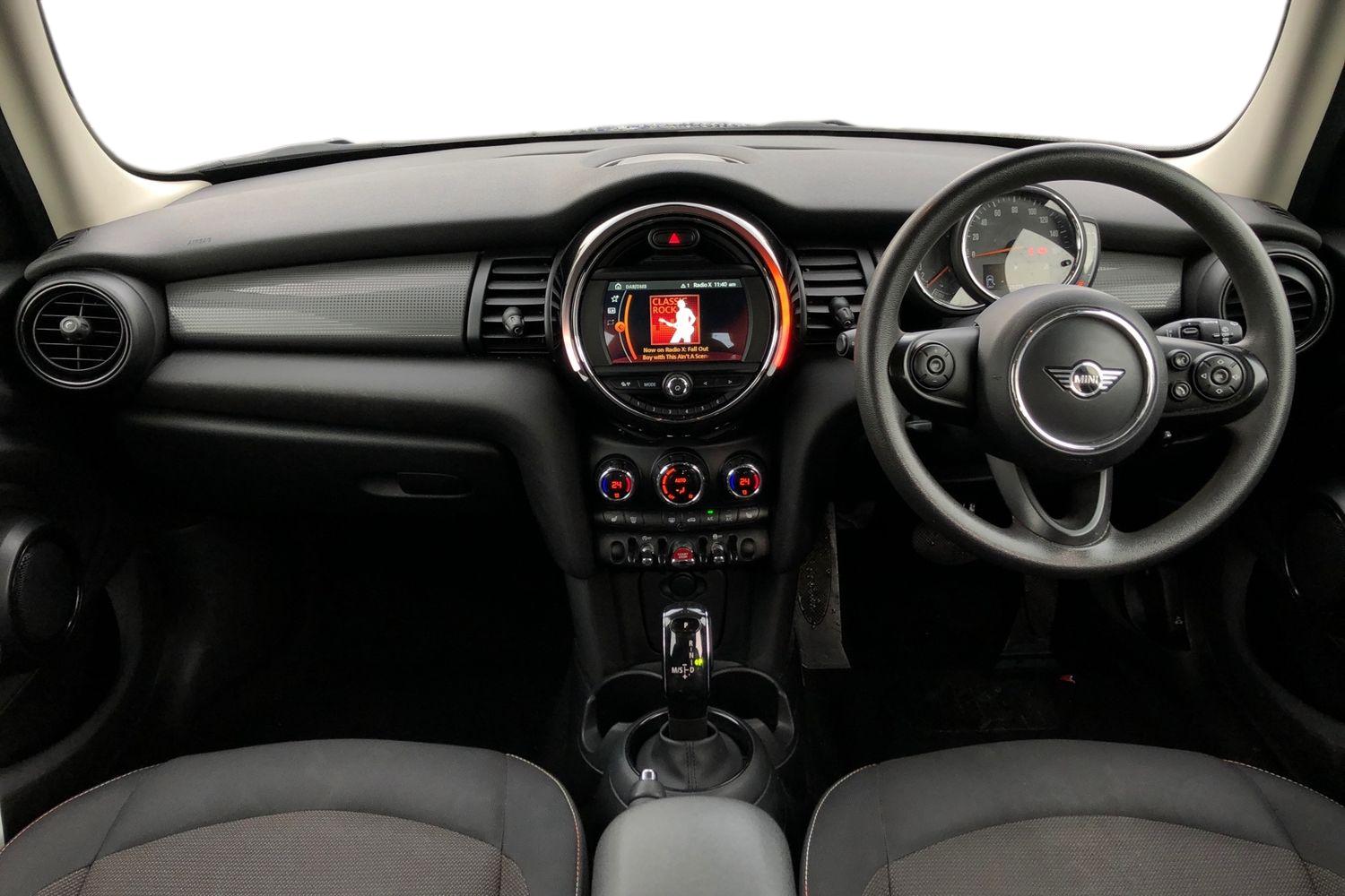 Used MINI Hatch 2019 for sale - 77601710: Photo 3