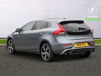 Used Volvo V40 2018 for sale - 78168507: Photo
