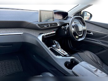 Used Peugeot 5008 2018 for sale - 76476146: Photo