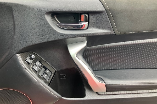 Used Toyota GT86 2018 for sale - 75360912: Photo 19