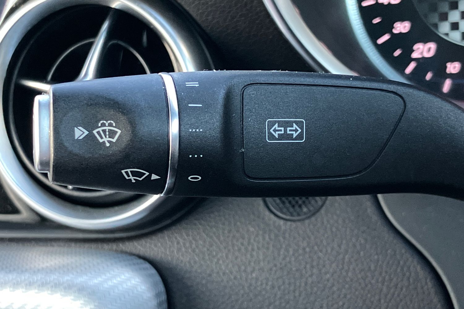 Used Mercedes-Benz SLC 2018 for sale - 76006921: Photo 18