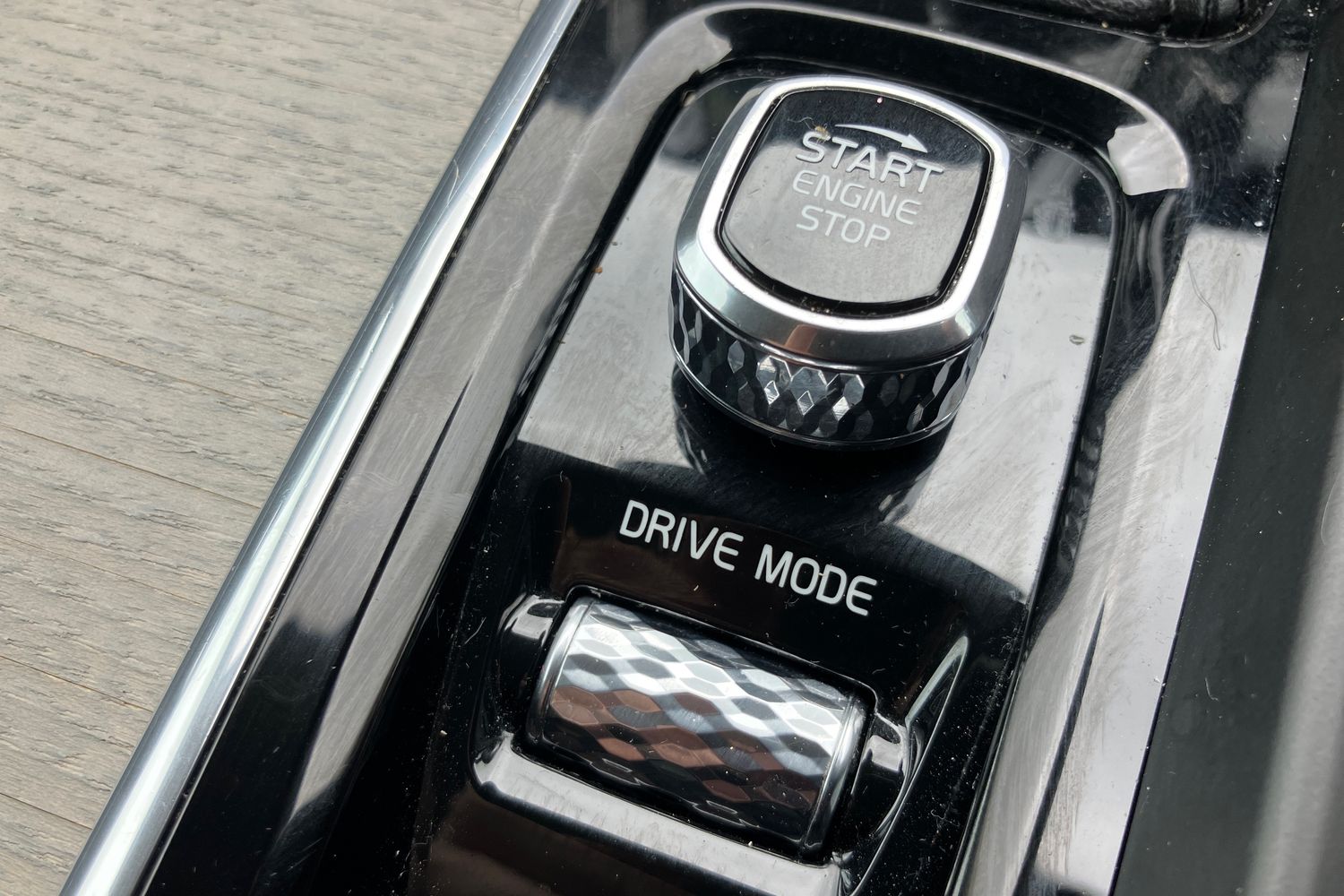 Used Volvo XC60 2018 for sale - 77341021: Photo 15