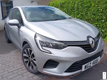 Used Renault Clio 2022 for sale - 78975982: Photo