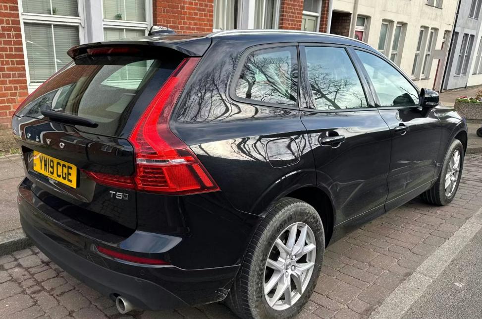 Used Volvo XC60 2019 for sale - 78024855: Photo 2