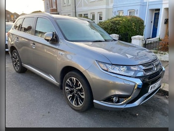 Mitsubishi Outlander feature image