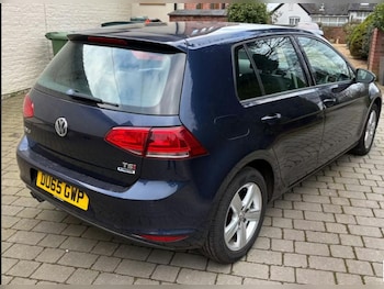 Used Volkswagen Golf 2015 for sale - 77820170: Photo
