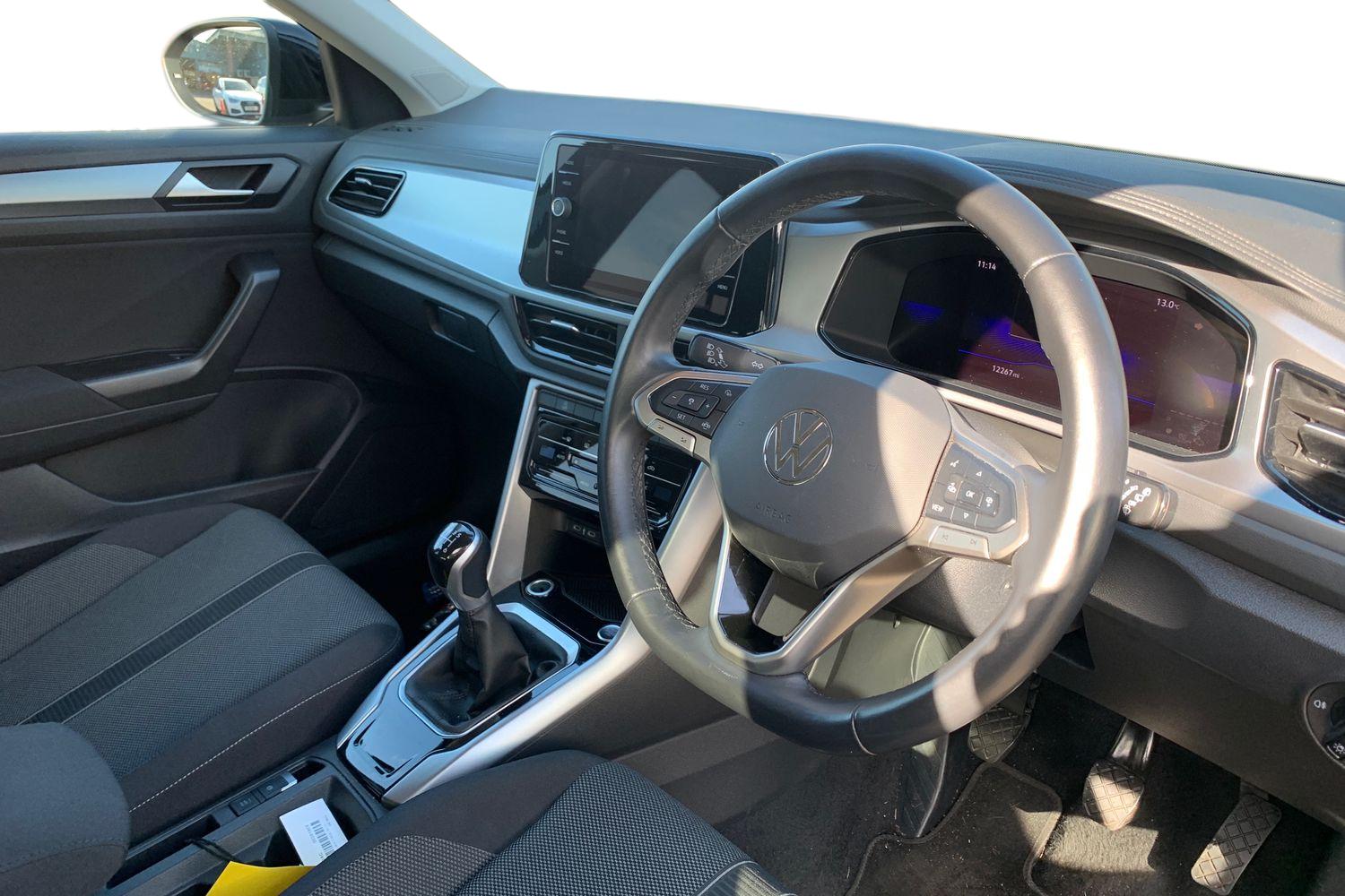 Used Volkswagen T-Roc 2024 for sale - 77728749: Photo 3