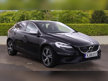 Used Volvo V40 2018 for sale - 78512665: Photo
