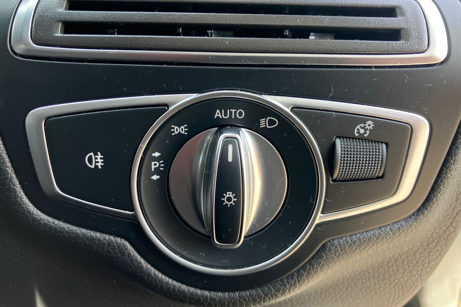 Used Mercedes-Benz C-Class 2017 for sale - 76011161: Photo 17