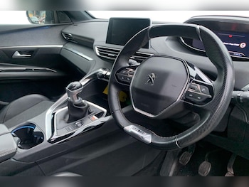 Used Peugeot 5008 2020 for sale - 77334389: Photo